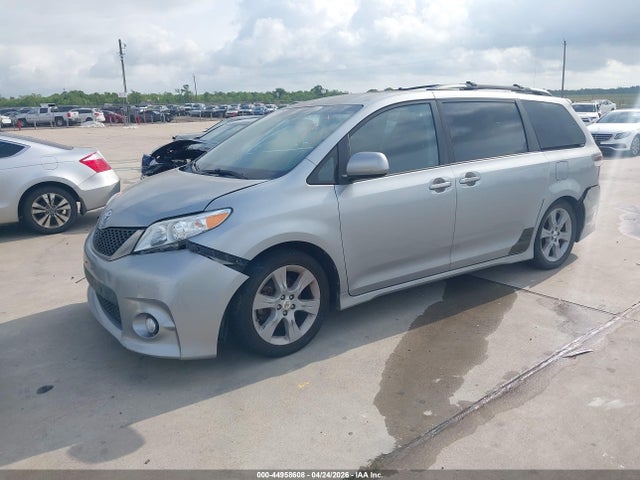 Продажа на аукционе авто 2011 Toyota Sienna Se, vin: 5TDXK3DC0BS064831, номер лота: 44958608
