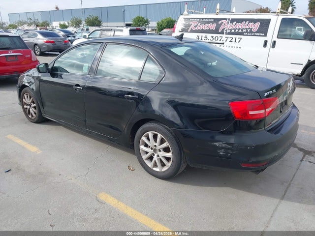 44958609 :رقم المزاد ، 3VWD17AJ3FM239415 vin ، 2015 Volkswagen Jetta 1.8t Se مزاد بيع
