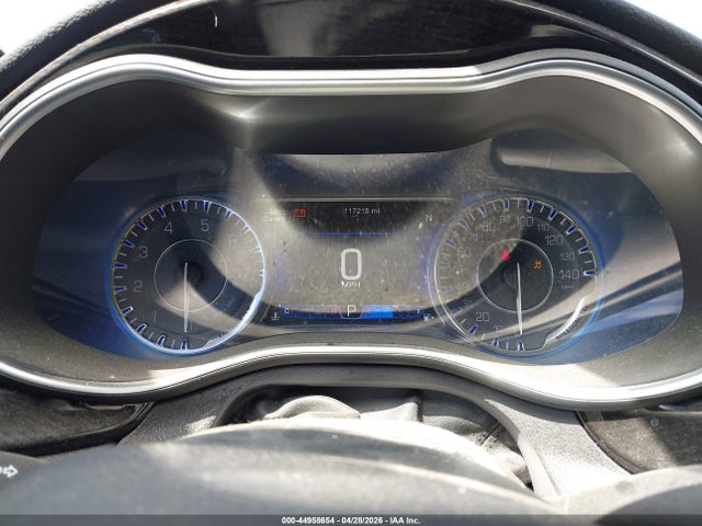 2016 Chrysler 200 C მანქანა იყიდება აუქციონზე, vin: 1C3CCCCB0GN114150, აუქციონის ნომერი: 44958654