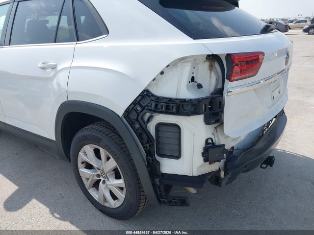 Продажа на аукционе авто 2021 Volkswagen Atlas Cross Sport 2.0t S, vin: 1V2GC2CA0MC236303, номер лота: 44958657
