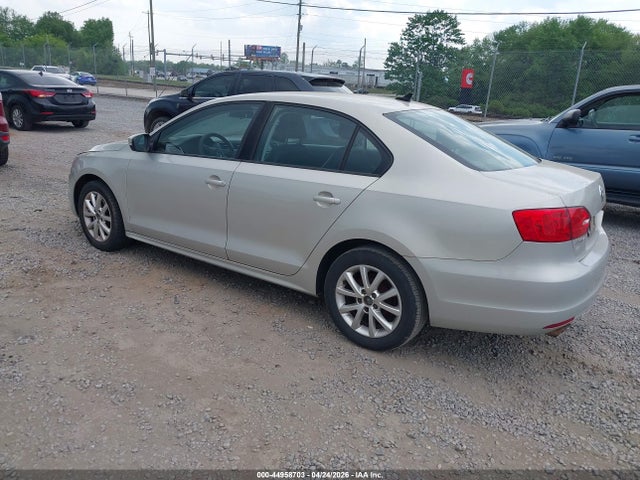 44958703 :رقم المزاد ، 3VWDZ7AJ6BM350351 vin ، 2011 Volkswagen Jetta 2.5l Se مزاد بيع