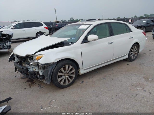44958732 :رقم المزاد ، 4T1BK3DB8BU418748 vin ، 2011 Toyota Avalon Limited مزاد بيع