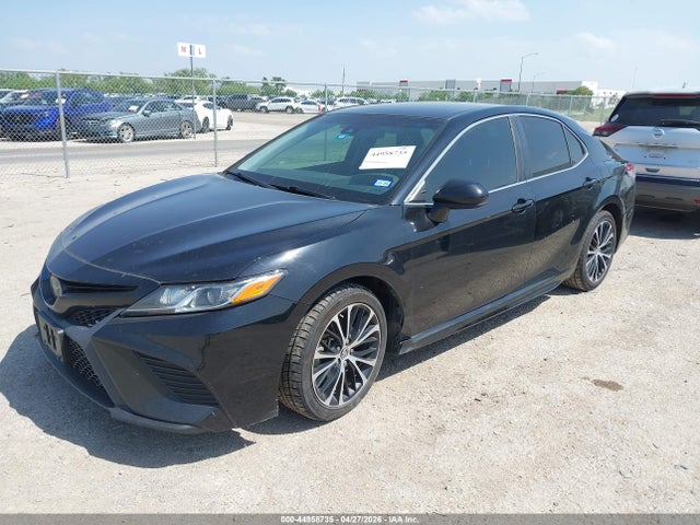 Продажа на аукционе авто 2018 Toyota Camry Se, vin: 4T1B11HK8JU617721, номер лота: 44958735