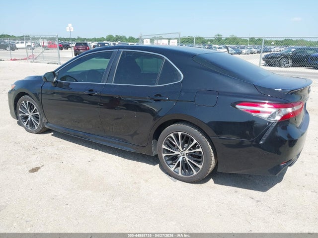 Продажа на аукционе авто 2018 Toyota Camry Se, vin: 4T1B11HK8JU617721, номер лота: 44958735