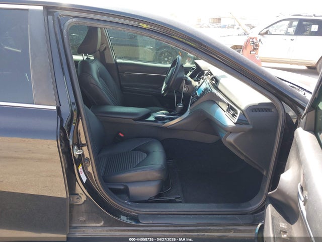 Продажа на аукционе авто 2018 Toyota Camry Se, vin: 4T1B11HK8JU617721, номер лота: 44958735