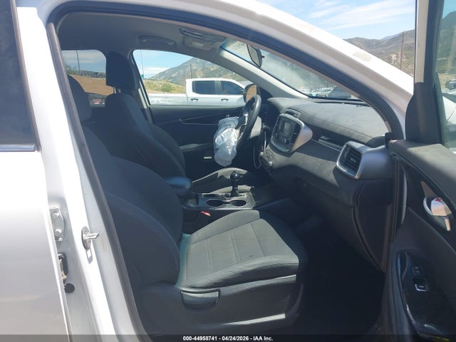 5XYPG4A32HG262716 KIA Sorento 2.4l Lx