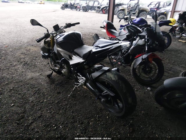 BMW S 1000 R 2015 WB10D1205FZ199636 Image 3