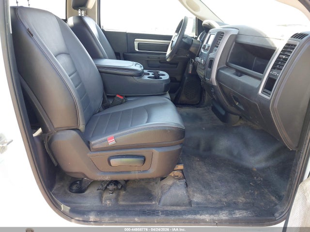 44958776 :رقم المزاد ، 3C6JR6DG2PG671753 vin ، 2023 Ram 1500 Classic Tradesman  4x2 8' Box مزاد بيع