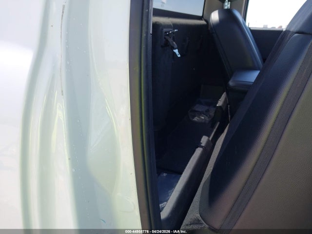 44958776 :رقم المزاد ، 3C6JR6DG2PG671753 vin ، 2023 Ram 1500 Classic Tradesman  4x2 8' Box مزاد بيع