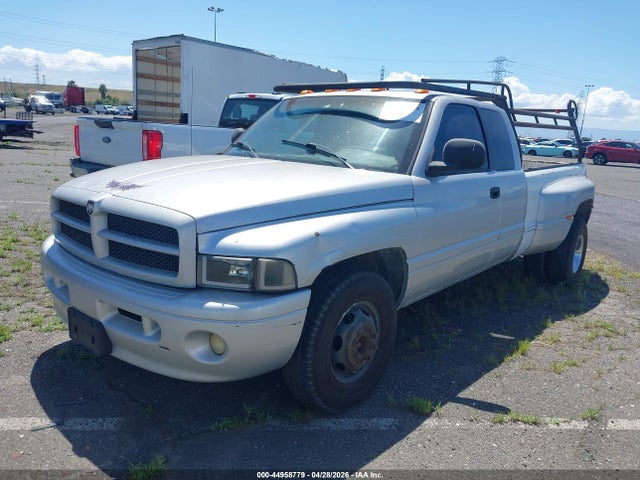 44958779 :رقم المزاد ، 1B7MC33691J539481 vin ، 2001 Dodge Ram 3500 St مزاد بيع