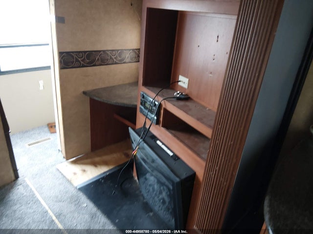 Продажа на аукционе авто 2012 Heartland Greystone 33qs, vin: 5SFSG3620CE239454, номер лота: 44958780