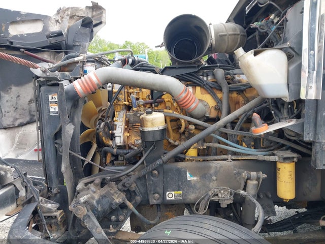 44958830 :رقم المزاد ، 1XKADB9X67J158632 vin ، 2007 Kenworth Construction T600 مزاد بيع