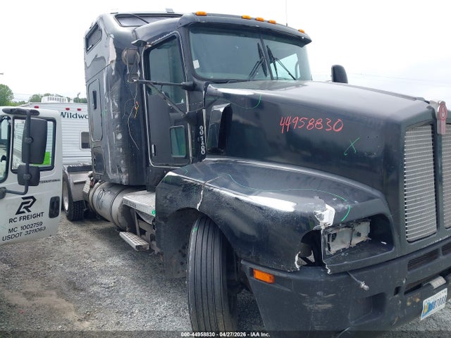 44958830 :رقم المزاد ، 1XKADB9X67J158632 vin ، 2007 Kenworth Construction T600 مزاد بيع