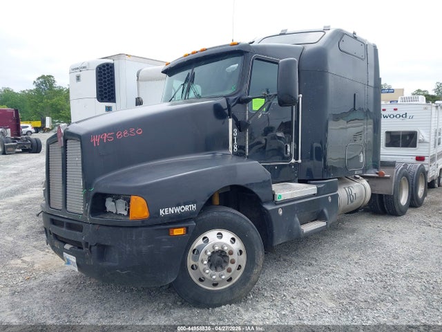 44958830 :رقم المزاد ، 1XKADB9X67J158632 vin ، 2007 Kenworth Construction T600 مزاد بيع