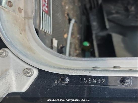 44958830 :رقم المزاد ، 1XKADB9X67J158632 vin ، 2007 Kenworth Construction T600 مزاد بيع