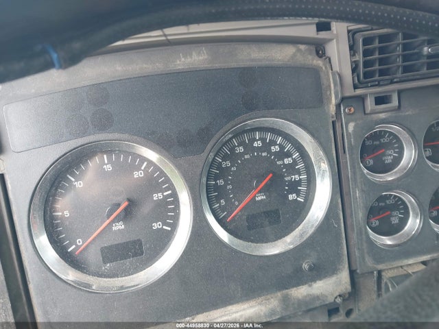 44958830 :رقم المزاد ، 1XKADB9X67J158632 vin ، 2007 Kenworth Construction T600 مزاد بيع