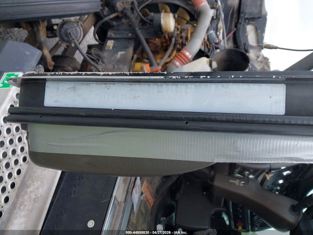 44958830 :رقم المزاد ، 1XKADB9X67J158632 vin ، 2007 Kenworth Construction T600 مزاد بيع