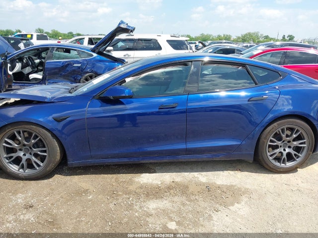 Продажа на аукционе авто 2022 Tesla Model S Dual Motor All-wheel Drive, vin: 5YJSA1E52NF493978, номер лота: 44958843