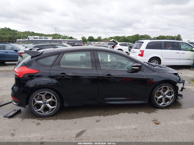 2017 Ford Focus St მანქანა იყიდება აუქციონზე, vin: 1FADP3L9XHL222814, აუქციონის ნომერი: 44958930