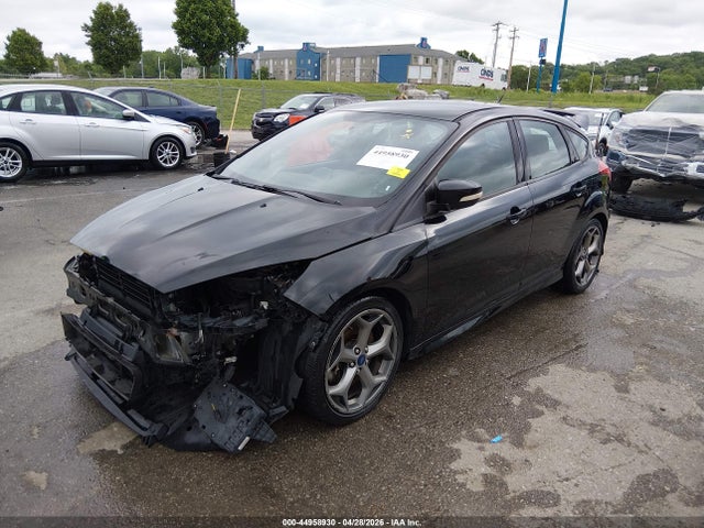 2017 Ford Focus St მანქანა იყიდება აუქციონზე, vin: 1FADP3L9XHL222814, აუქციონის ნომერი: 44958930