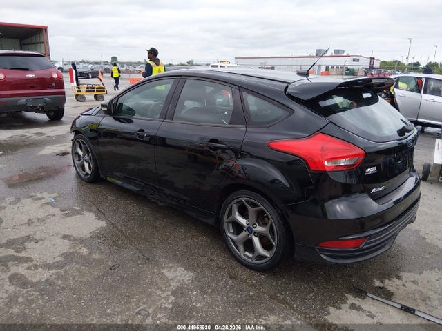 2017 Ford Focus St მანქანა იყიდება აუქციონზე, vin: 1FADP3L9XHL222814, აუქციონის ნომერი: 44958930
