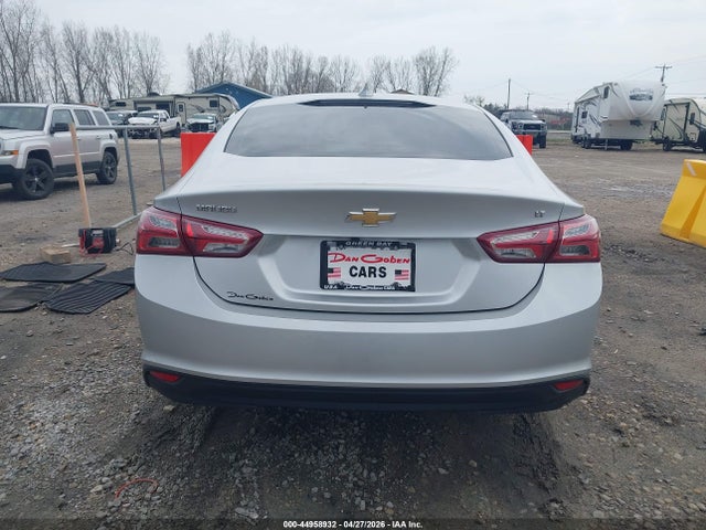 1G1ZD5ST0NF158884 Chevrolet Malibu Fwd Lt