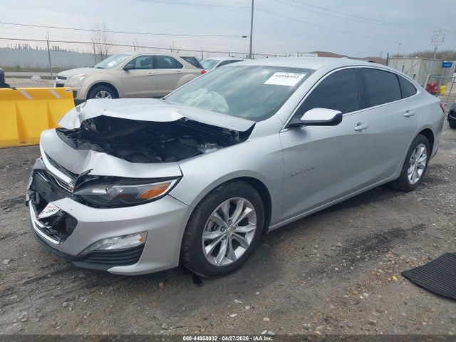 1G1ZD5ST0NF158884 Chevrolet Malibu Fwd Lt