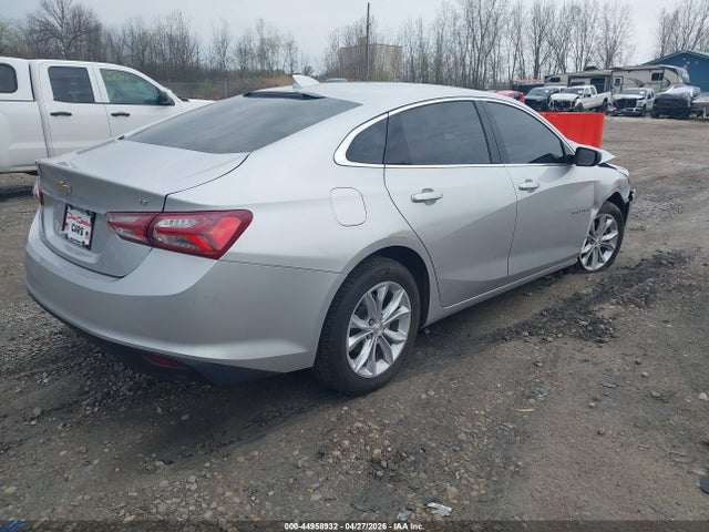 1G1ZD5ST0NF158884 Chevrolet Malibu Fwd Lt