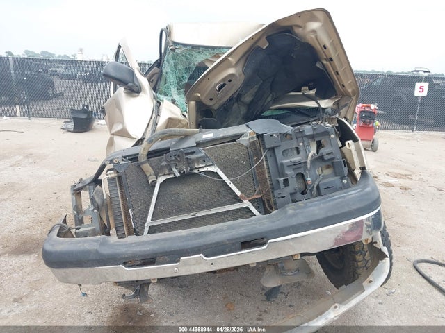 44958944 :رقم المزاد ، 2GCEC19V761115600 vin ، 2006 Chevrolet Silverado 1500 Work Truck مزاد بيع