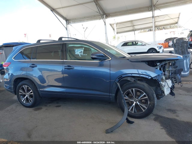 5TDZARFH4HS031010 Toyota Highlander Le