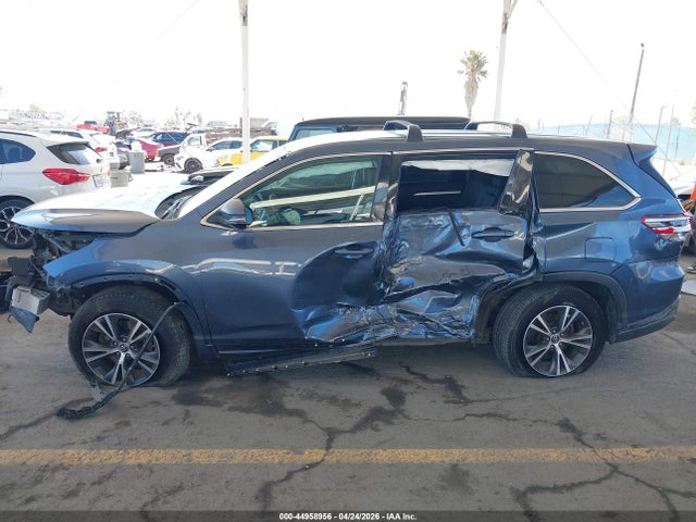 5TDZARFH4HS031010 Toyota Highlander Le
