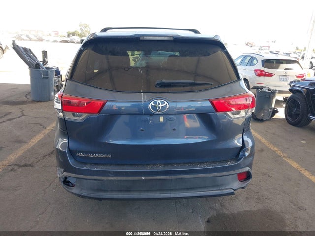 5TDZARFH4HS031010 Toyota Highlander Le
