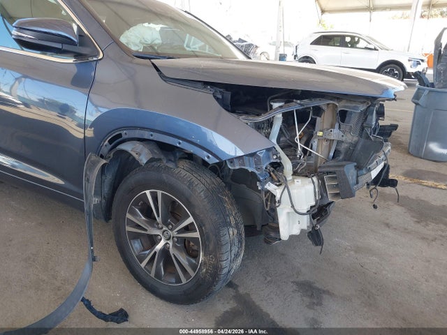 5TDZARFH4HS031010 Toyota Highlander Le