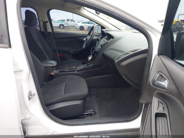 Продажа на аукционе авто 2017 Ford Focus Se, vin: 1FADP3K29HL258868, номер лота: 44958989