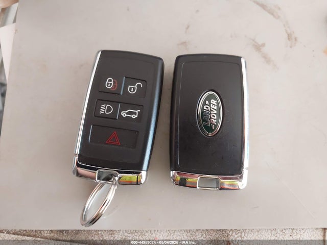 Продаж на аукціоні авто 2025 Land Rover Defender 110 P300, vin: SALEJ7EX5S2430978, номер лоту: 44959024