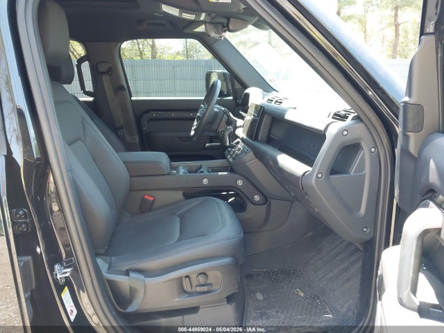 Продаж на аукціоні авто 2025 Land Rover Defender 110 P300, vin: SALEJ7EX5S2430978, номер лоту: 44959024