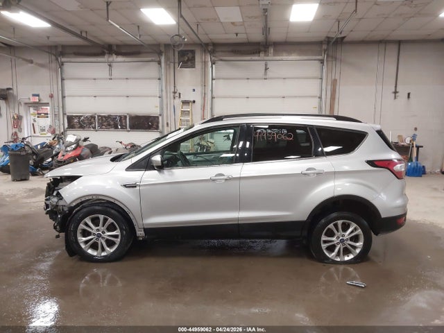 Продаж на аукціоні авто 2017 Ford Escape Se, vin: 1FMCU9G93HUA65399, номер лоту: 44959062