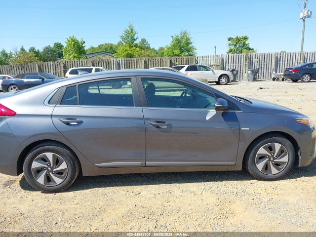 44959107 :رقم المزاد ، KMHC75LC6JU082463 vin ، 2018 Hyundai Ioniq Hybrid Sel مزاد بيع