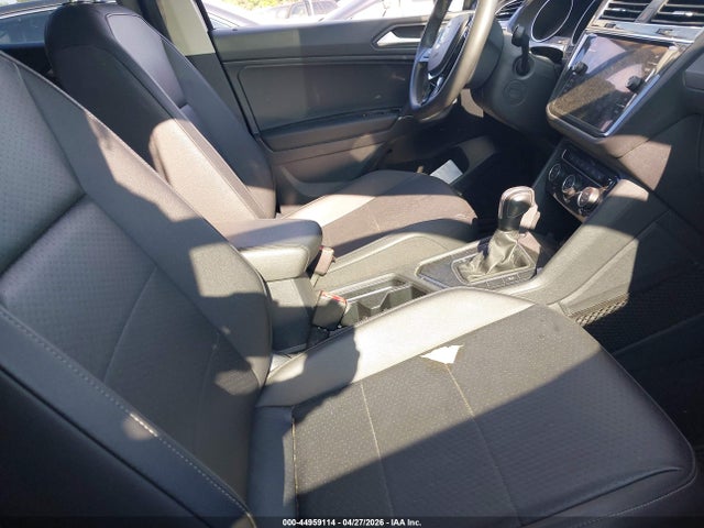 Продаж на аукціоні авто 2020 Volkswagen Tiguan 2.0t Se/2.0t Se R-line Black/2.0t Sel, vin: 3VV3B7AX6LM138236, номер лоту: 44959114