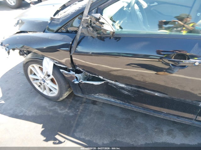 44959128 :رقم المزاد ، 1FADP3F25GL355073 vin ، 2016 Ford Focus Se مزاد بيع