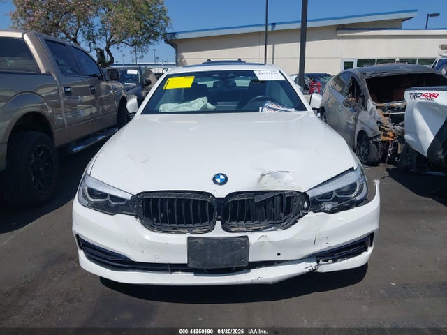 WBAJE5C53KG919881 BMW 540I
