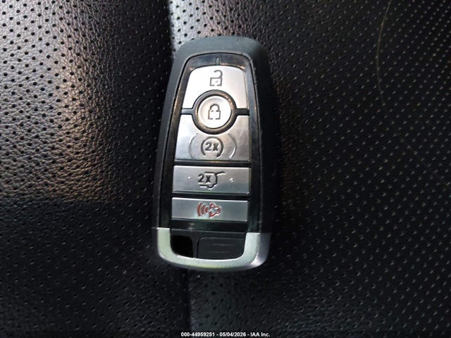 44959251 :رقم المزاد ، 1FMCU0H65LUB57400 vin ، 2020 Ford Escape Sel مزاد بيع