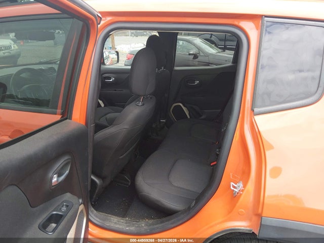 44959268 :رقم المزاد ، ZACCJABB3HPE51976 vin ، 2017 Jeep Renegade Latitude Fwd مزاد بيع