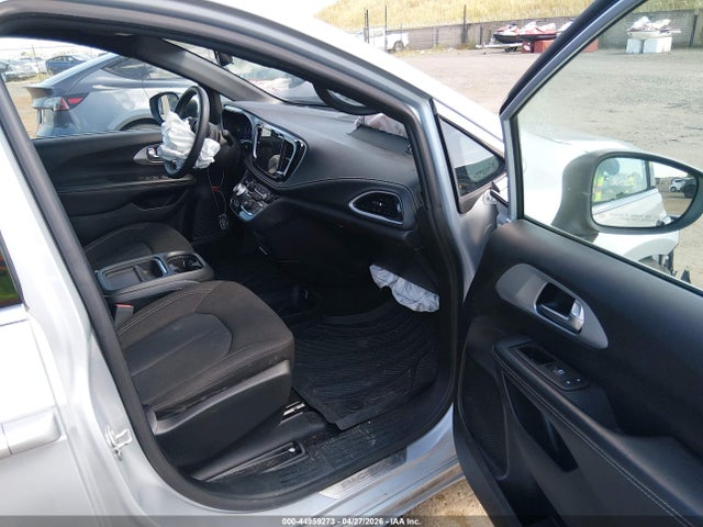 Chrysler Pacifica Touring 2023 2C4RC1FG7PR617324 Image 5