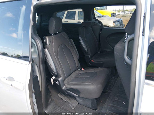 Chrysler Pacifica Touring 2023 2C4RC1FG7PR617324 Image 8