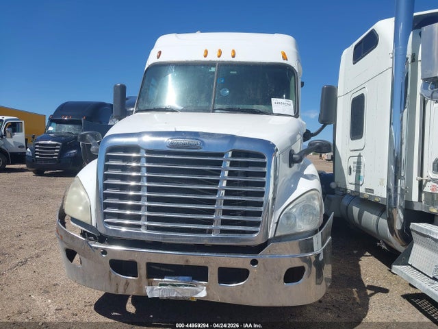 44959294 :رقم المزاد ، 1FUJGLDR4ASAV2565 vin ، 2010 Freightliner Cascadia 125 مزاد بيع