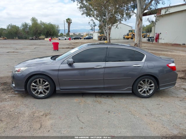 1HGCR3F91FA000913 Honda Accord Touring