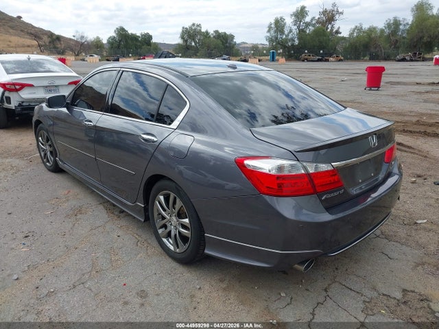 1HGCR3F91FA000913 Honda Accord Touring