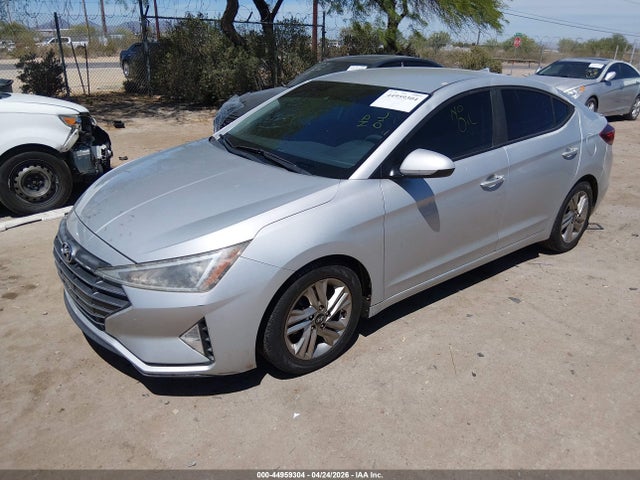 5NPD84LF2KH435853 Hyundai ELANTRA SEL