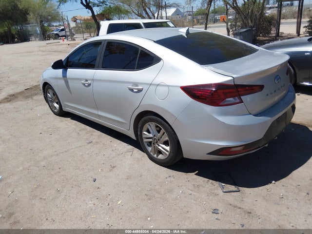 5NPD84LF2KH435853 Hyundai ELANTRA SEL